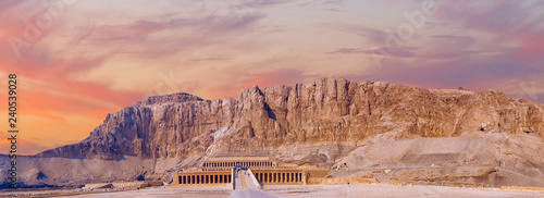 Photo Temple of Queen Hatshepsut, View of the temple in the rock in Egypt