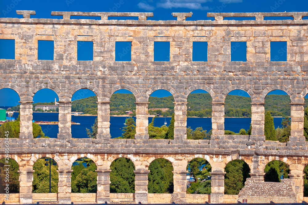 Fototapeta premium Walls and arches of Arena Pula