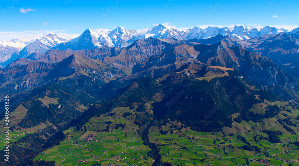 Blick vom Niessen auf die Schweizer Bergwelt