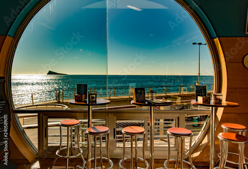 Benidorm, Alicante, España Ciudad mediterránea de vacaciones por excelencia debido a su buen clima durante todo el año.