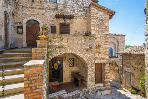 Quadro su tela Scenic sight in Labro, ancient village in the Province of Rieti, Lazio, Italy