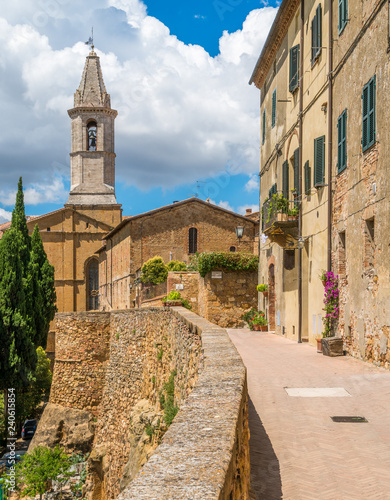 Scenic sight in Pienza with the Cathedral of Santa Maria Assunta, Province of Siena, Tuscany, Italy.