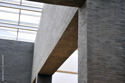 Arc polycarbonate canopy and reinforced concrete construction © lkorotova