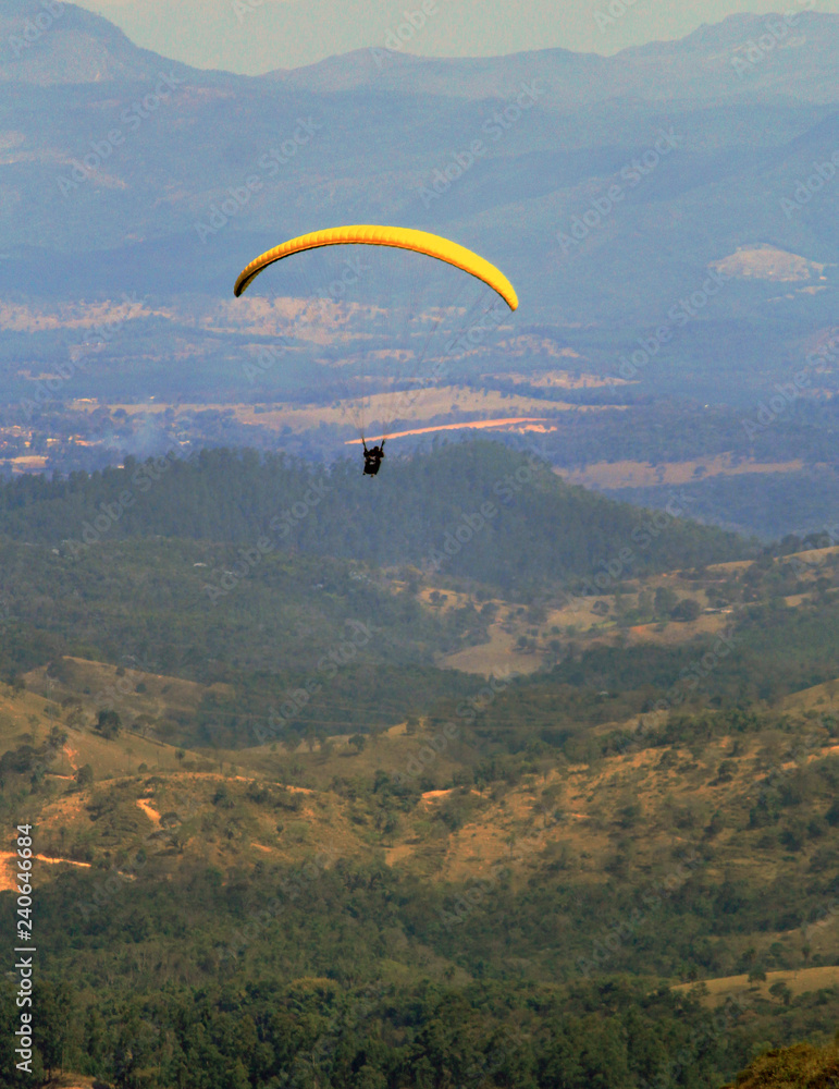 Paragliding in Minas Gerais lonely flight Paragliding in Minas Gerais lonely flight