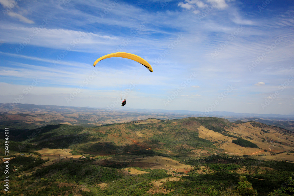 Paragliding in Minas Gerais lonely flight Paragliding in Minas Gerais lonely flight