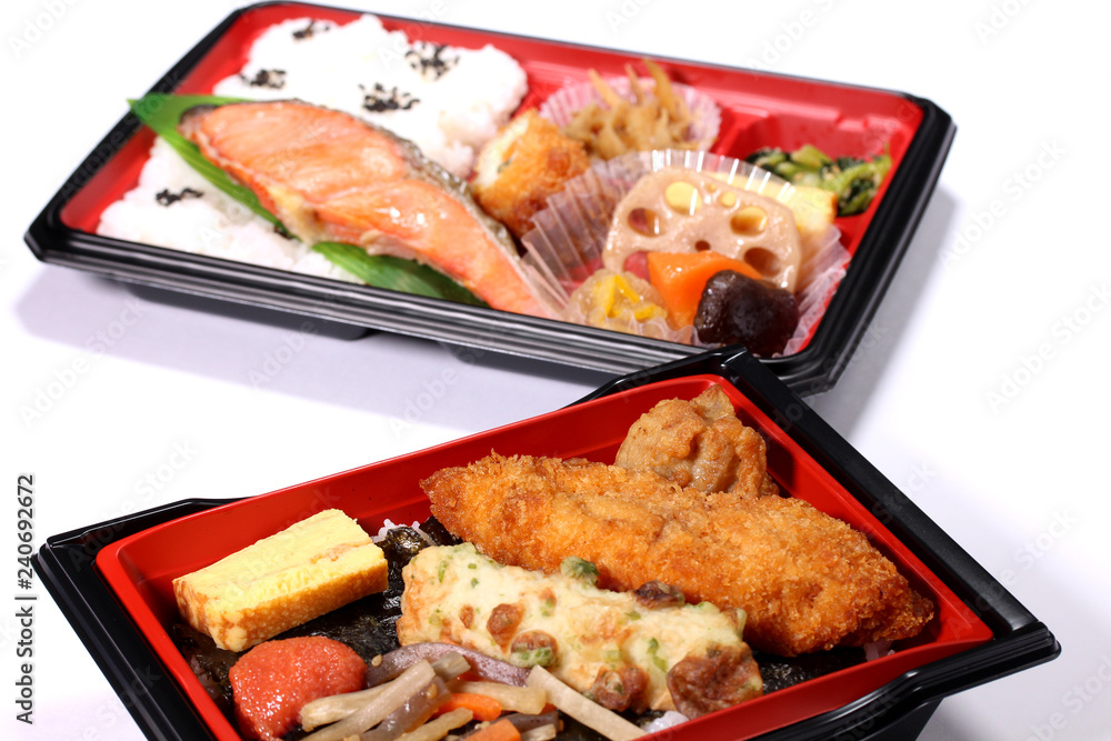 幕の内弁当と海苔弁当
幕の内弁当と海苔弁当