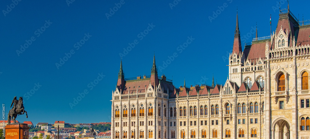 Fototapeta premium View on the Hungarian Parliament