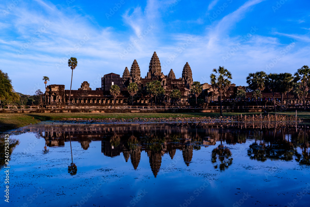 Naklejka premium Angkor Wat at Sunset