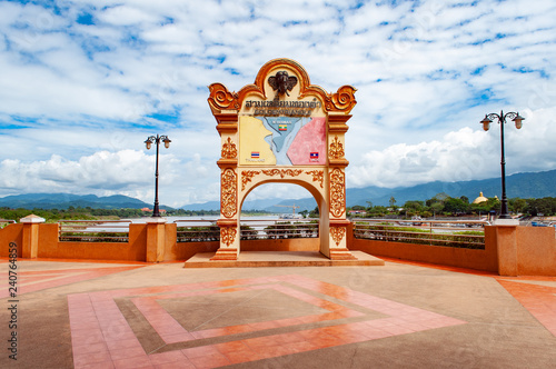 Tor auf der Thailändischen Seite am goldenen Dreieck