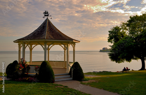 Принти на полотні The gazebo at Queens Royal Park, Niagara on the Lake, photographed at sunrise in