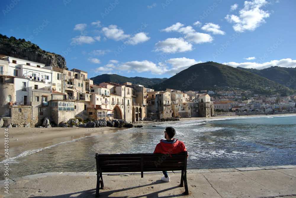 Guardando il mare