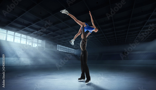 Figure skating couple