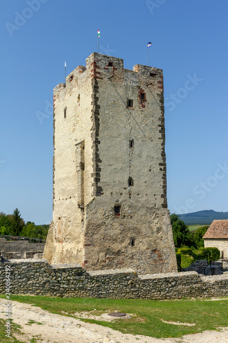 Kinizsi castle photo