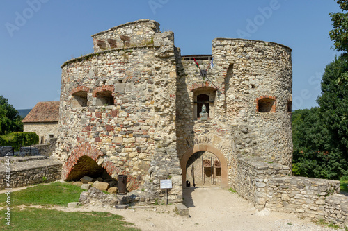 Kinizsi castle photo