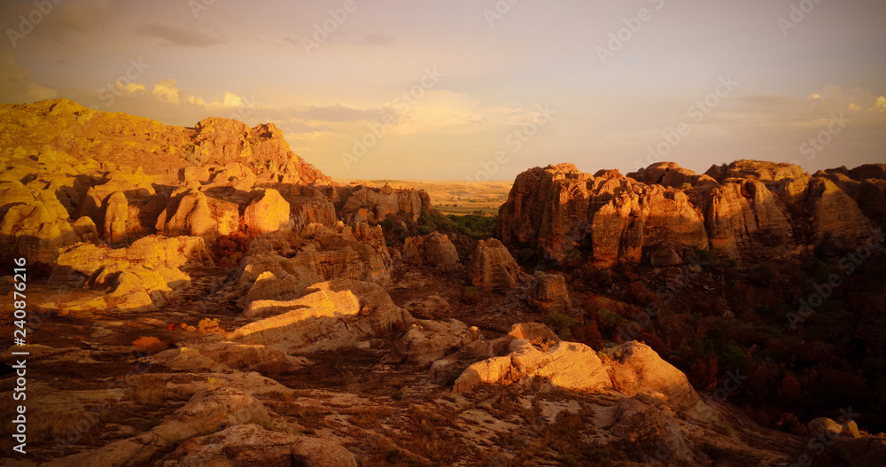 Obraz premium Abstract Rock formation in Isalo national park at sunset, Madagascar