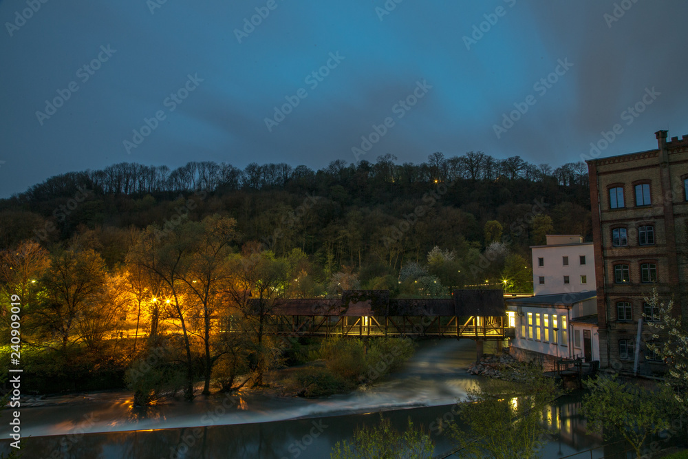 Obraz premium Vorstadt im Abendlicht