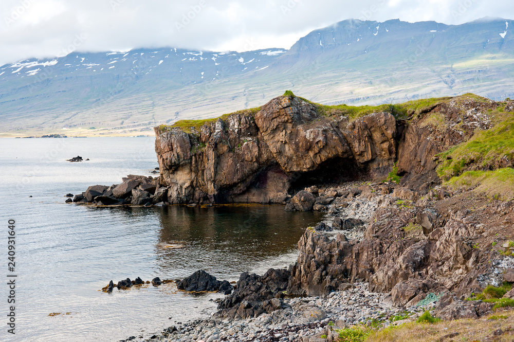 Ungewöhnliche Küste auf Island