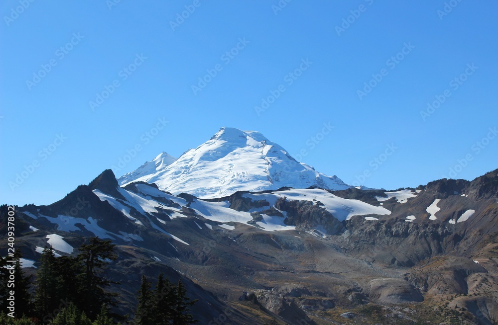 A stunning view of an active volcano, Mount Baker in the North Cascades