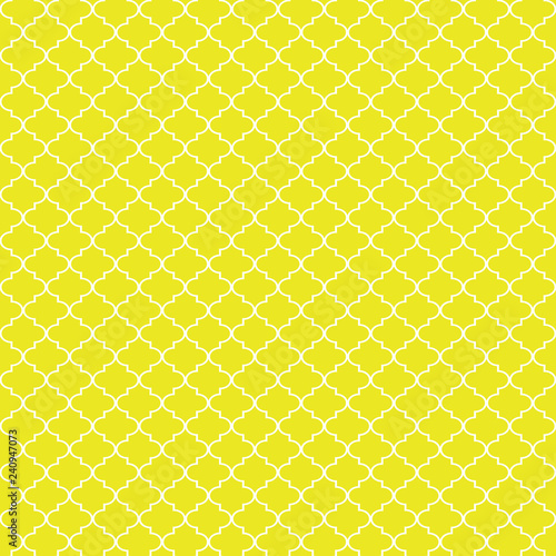 Quatrefoil Seamless Pattern - Graphic yellow and white quatrefoil or trellis design