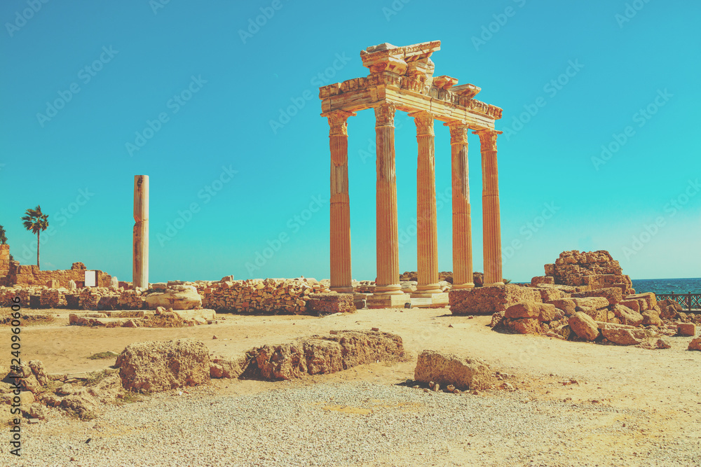 Fototapeta premium The Ruins of Ancient Side city. The Temple of Apollo in Antic Side. Turkey