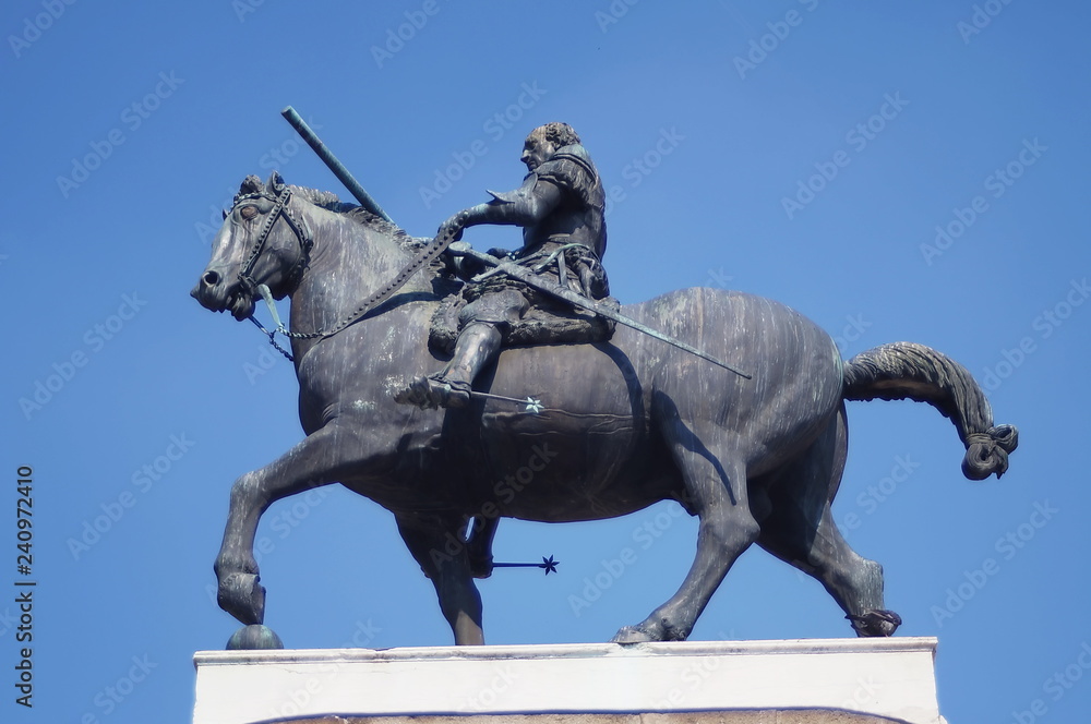 Obraz premium Equestrian statue of Gattamelata in Padua, Italy
