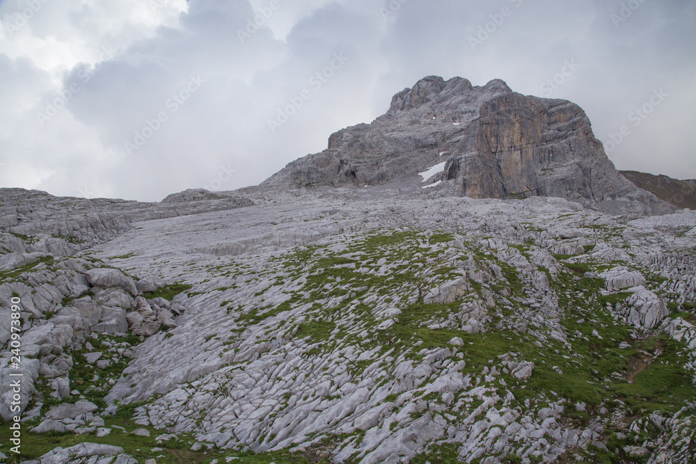 Fototapeta premium Montagne - Pointe Percée