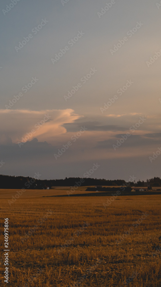 Smartphone HD wallpaper of beautiful sunset with spectacular clouds near Ramsdorf - Bavaria - Germany