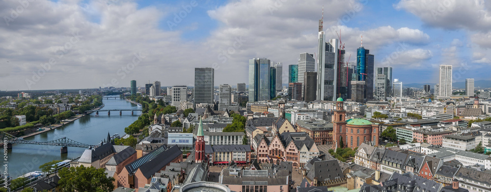 Fototapeta premium Pnaorama über Frankfurt