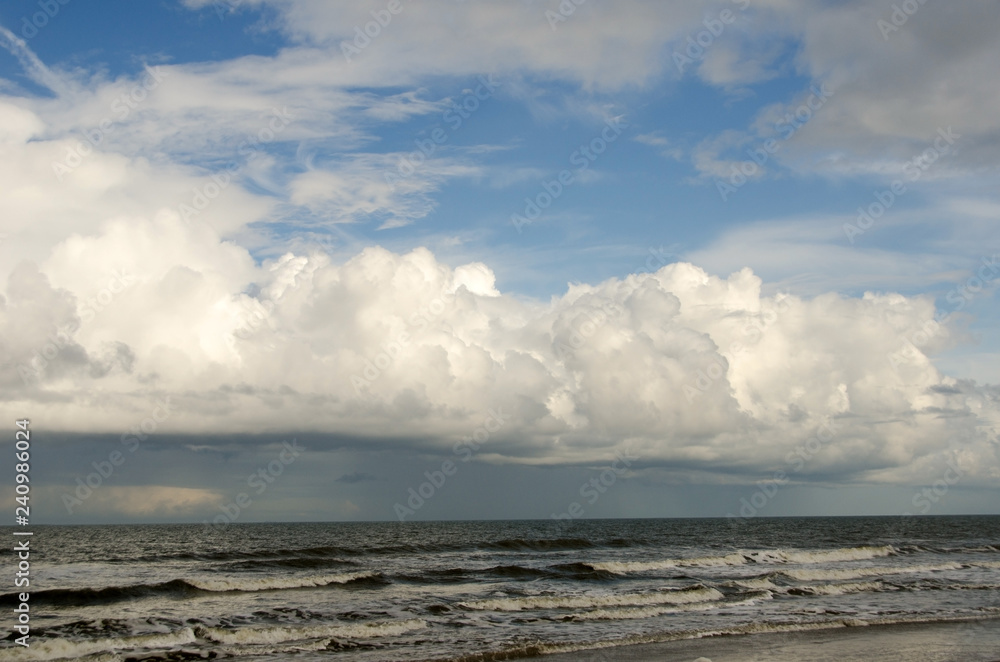 Wolken über der See, Langeoog, Nordsee, Insel