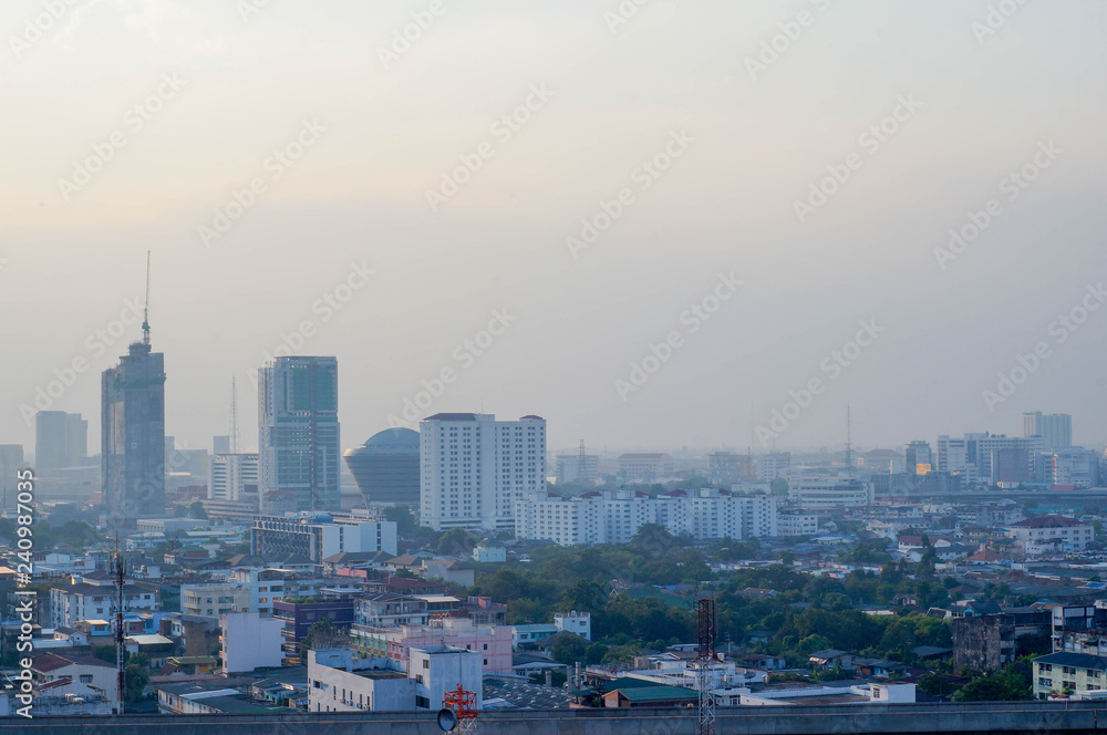 Obraz premium sky and the city
