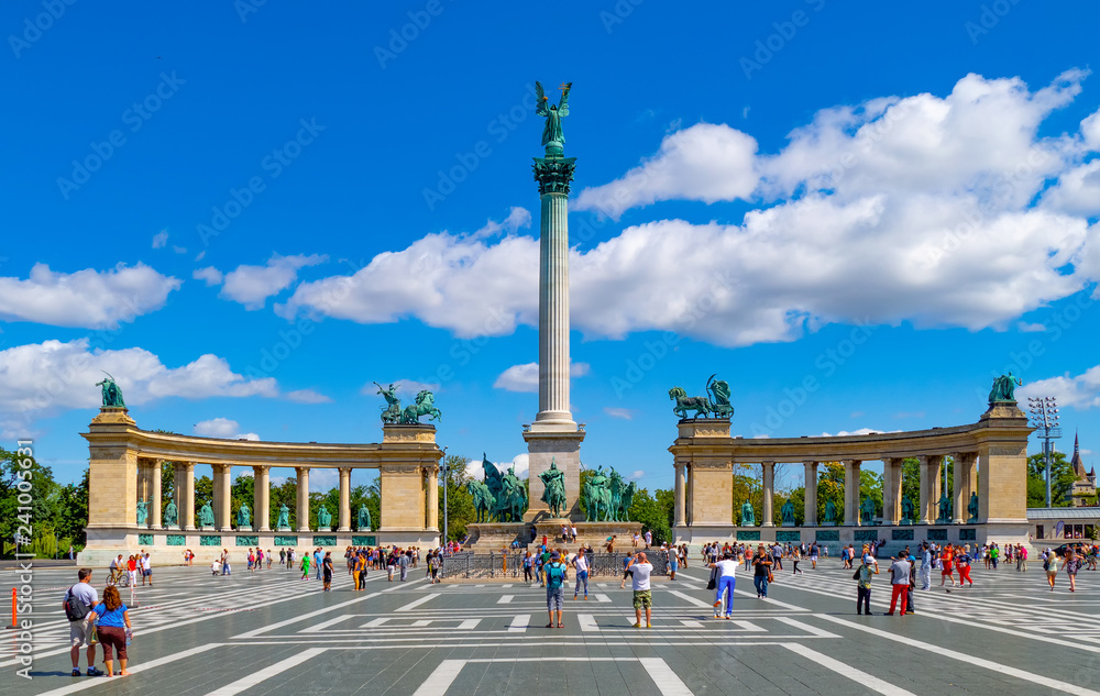 Obraz premium Plac Bohaterów Budapeszt