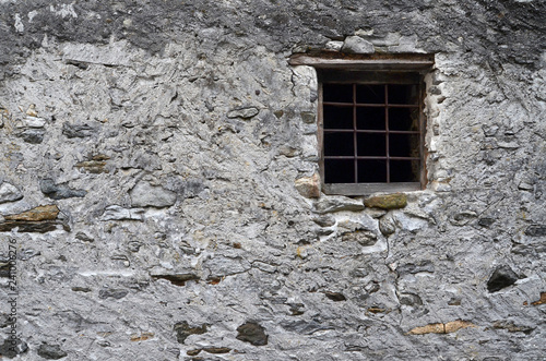 Alte Hausfassade mit Fenster