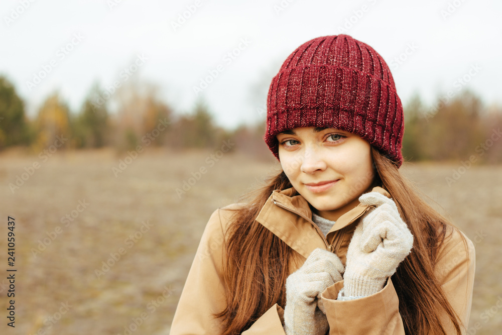 Portraits of a young girl on the street. Autumn Vibes Portraits of a young girl on the street. Autumn Vibes