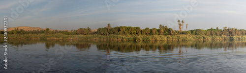 Fotografía Landscape view of large river nile in Egypt