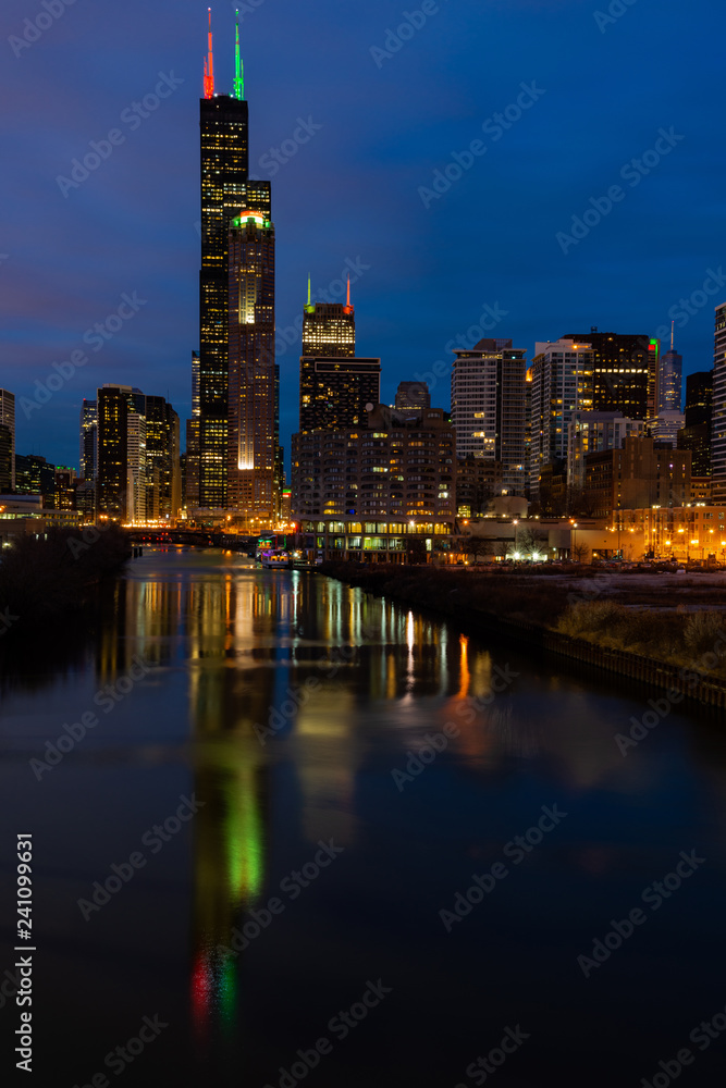 Obraz premium Chicago skyline at night
