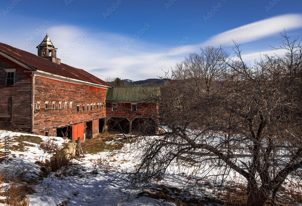 Thornton NH Barn