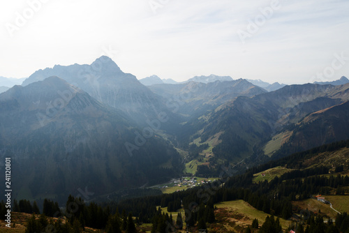 Allg  uer Alpen - Blick vom Walmendinger Horn 