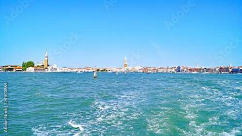 Vista de Venecia desde el mar, Italia, Europa