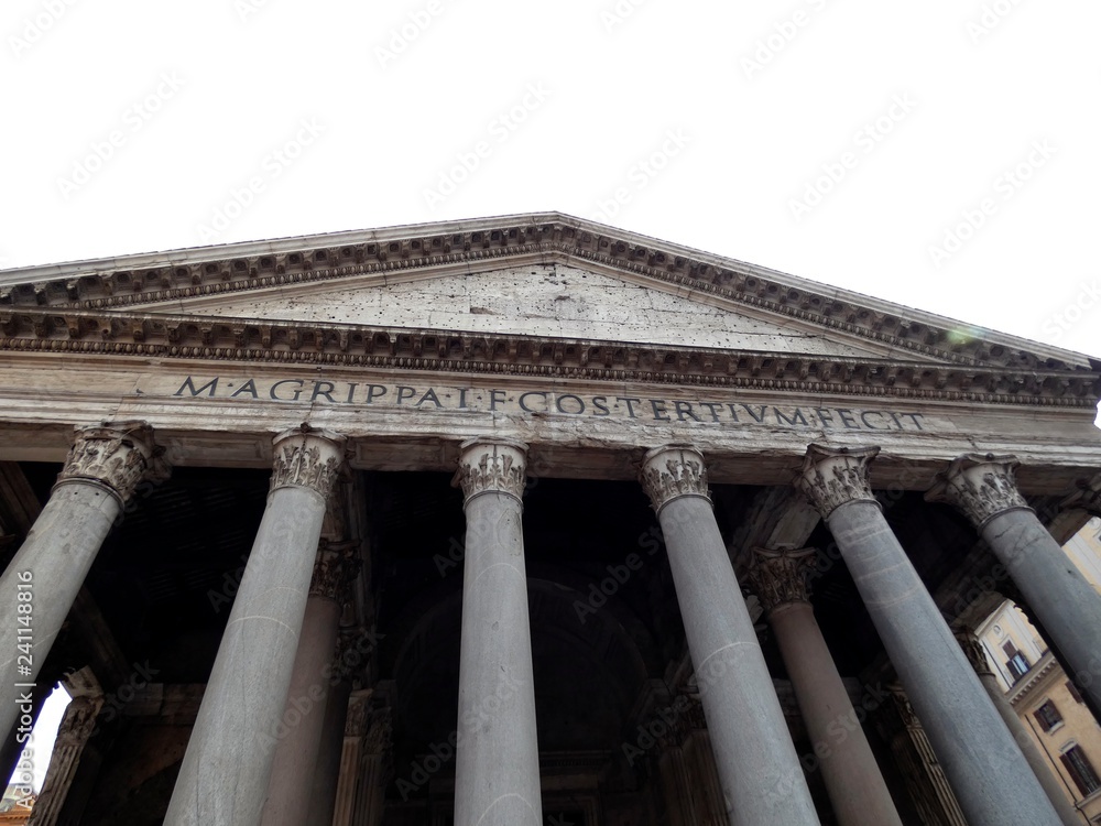 Panteón de Agripa o Panteón de Roma (Il Pantheon)  templo de planta circular.