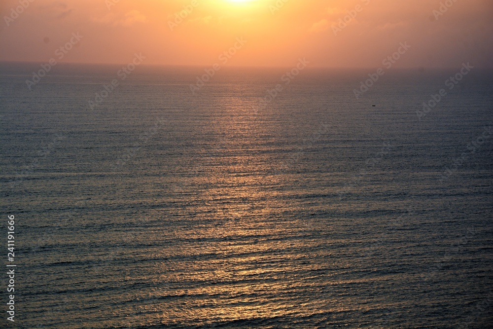 beautifull sunset over the pacific ocean 