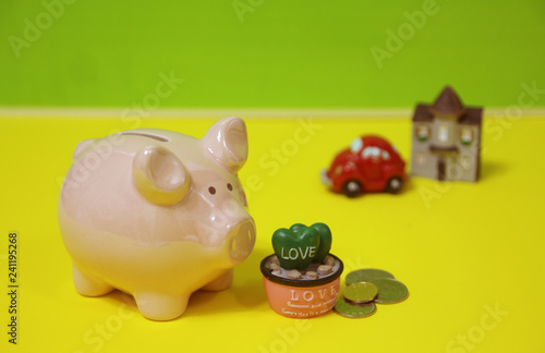 An economy based on the theme of piggy banks