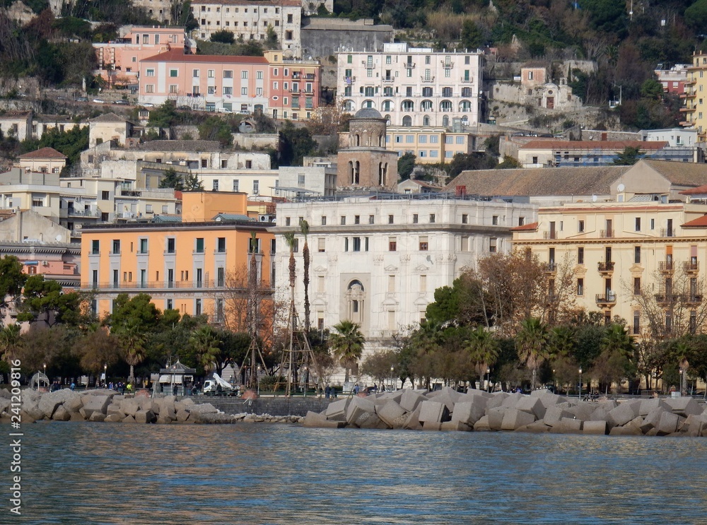 Salerno - Scorcio del lungomare dal molo