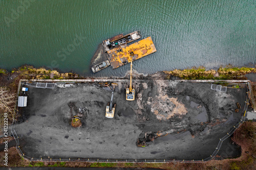 Baustelle auf dem Wasser