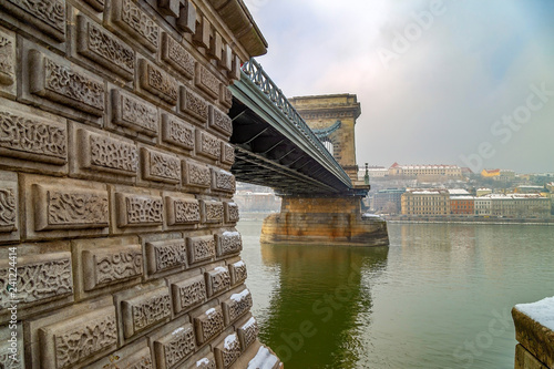 Photography Chain Bridge (Széchenyi Lánchíd) in Budapest, Hungary