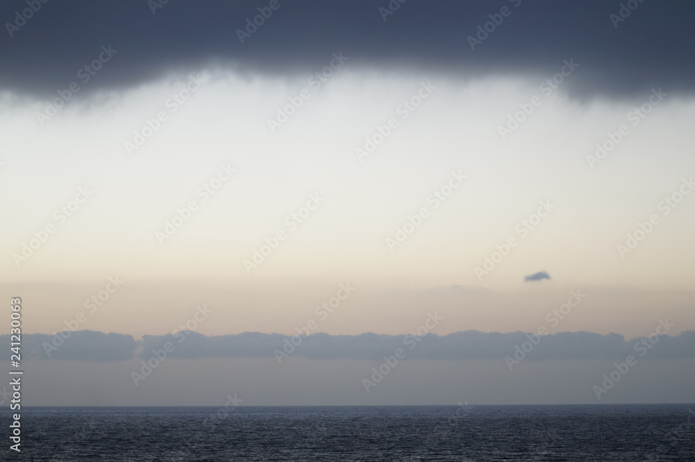 Trübes Wetter über dem Atlantik VIII Trübes Wetter über dem Atlantik VIII