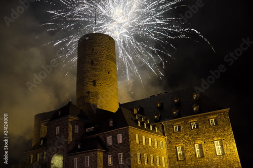 Feuerwerk an der Genovevaburg in Mayen zum Lukasmarkt 2018 - Stockfoto