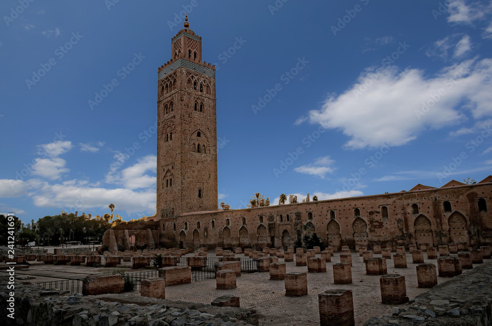 Esplanade de la Mosquée de Koutoubia à Marrakech,Maroc