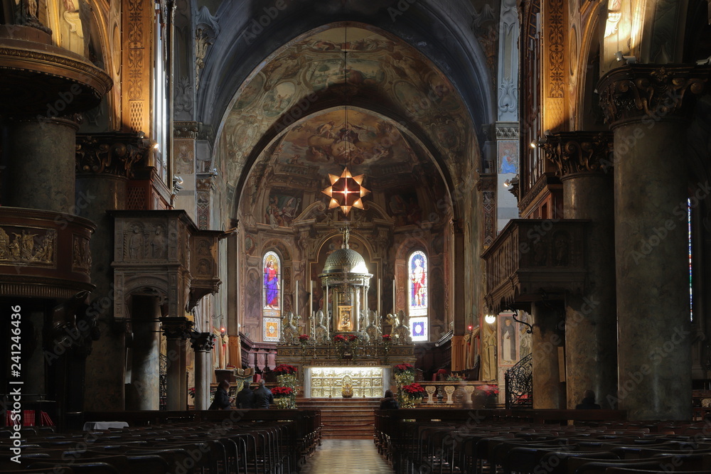 DUOMO DI MONZA IN ITALIA, EUROPA DUOMO DI MONZA IN ITALIA, EUROPA