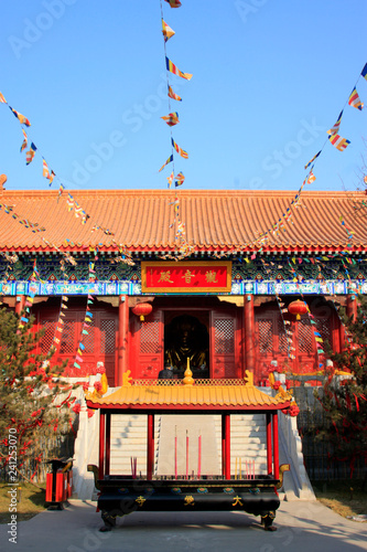Avalokitesvara Hall building scenery in Dajue Temple, China photo