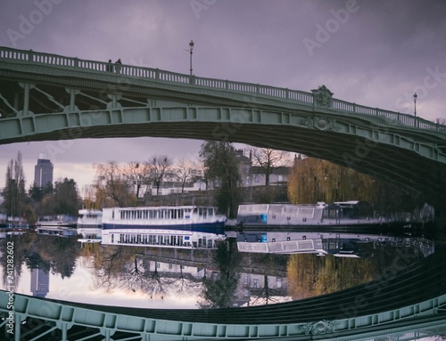 Nantes - reflet sur l'erdre